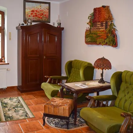 Beautiful In W/ 5 Bedrooms *