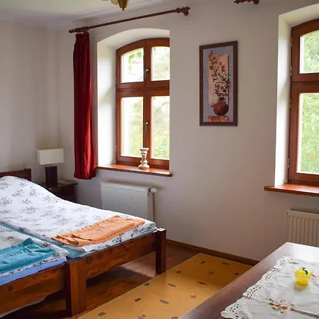 Beautiful In W/ 5 Bedrooms * Оструда